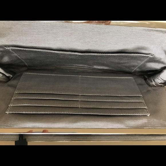 Red Hobo clutch bag - Picture 5 of 5